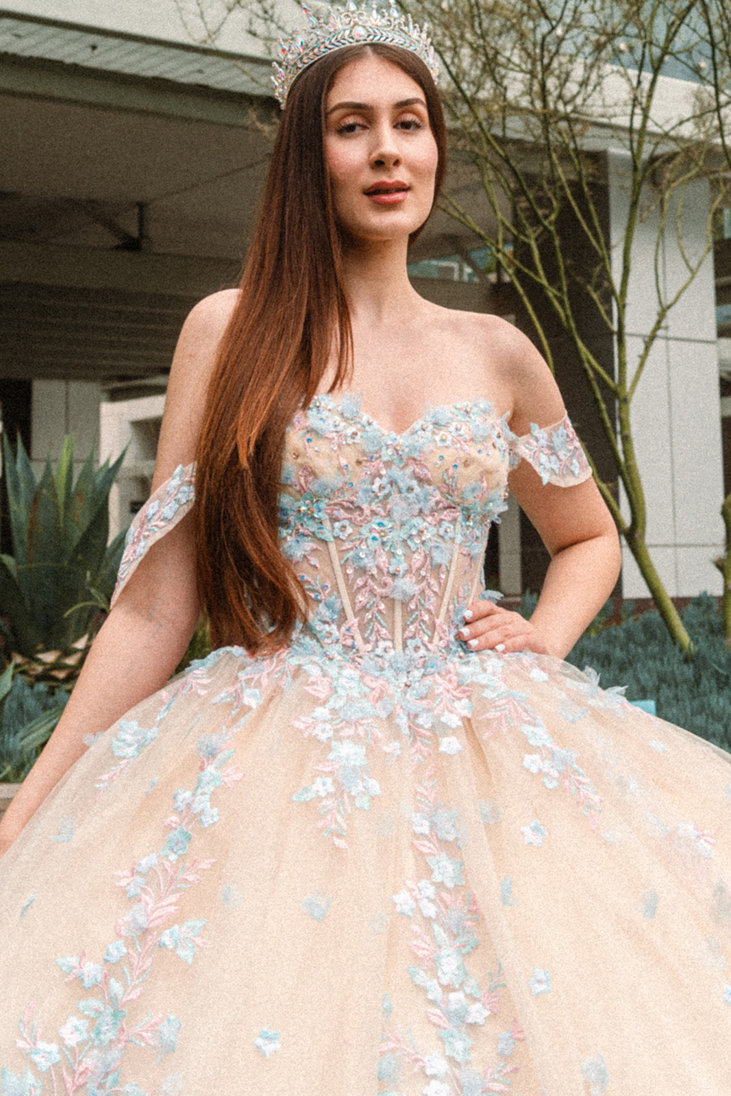 Beads Embellished Glitter Print Sweetheart Quinceanera Dress w/ detachable puff sleeve-3