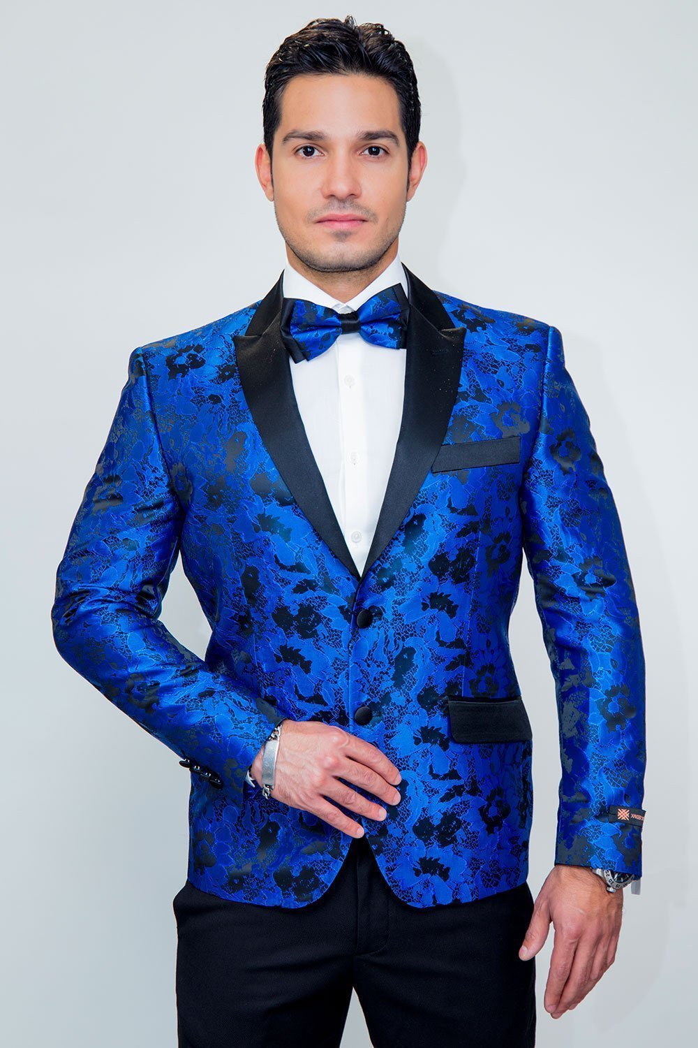 "Amsterdam" Tuxedo Jacket Peak-5