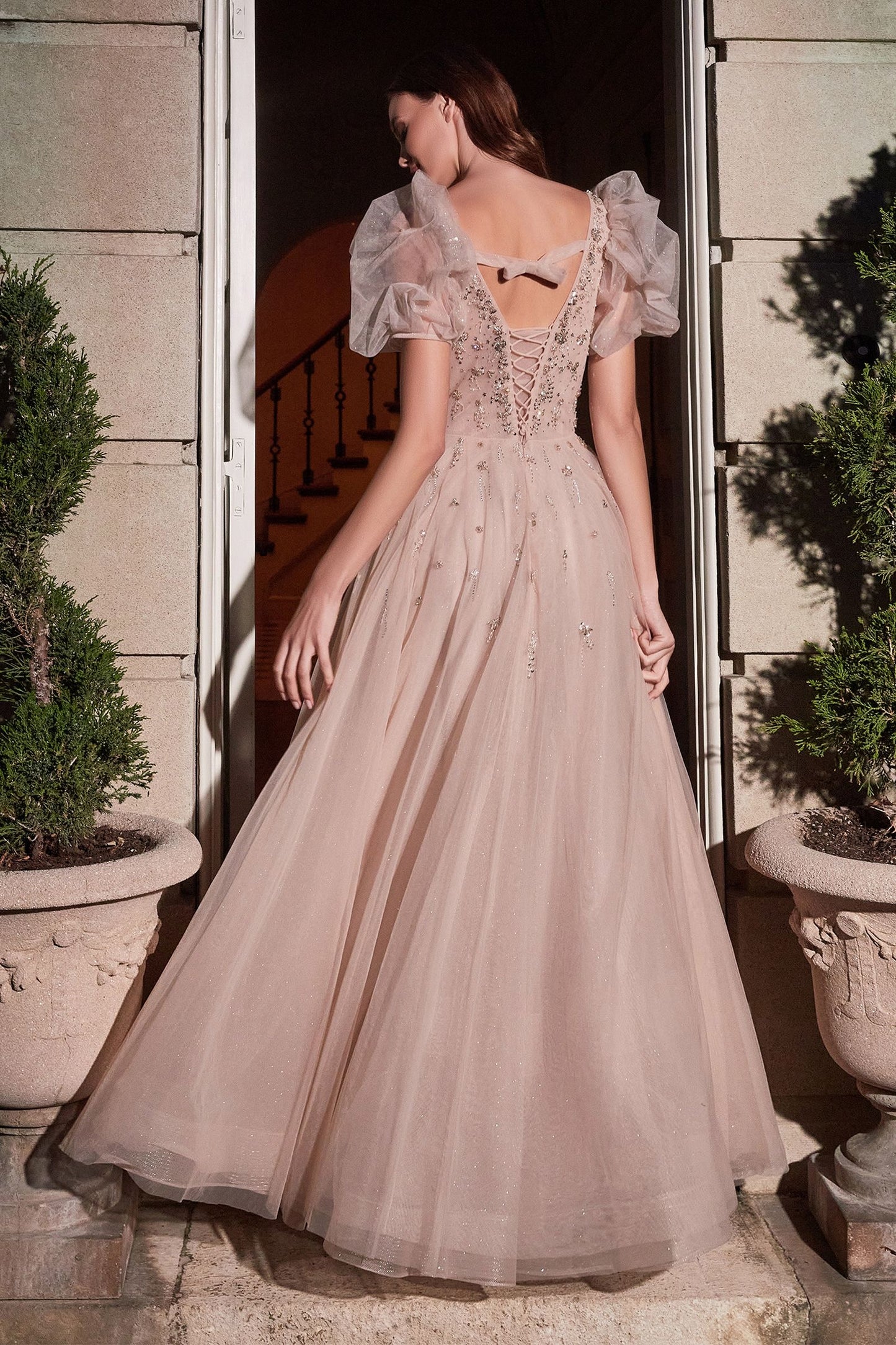 Retro Puff Sleeves Sweetheart Neckline Laced Bodice Layered A-Line Tulle Skirt Prom & Bridesmaid Dress CDB711-1